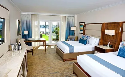 Balboa Bay Resort