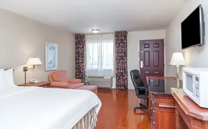 Days Inn & Suites by Wyndham Sunnyvale