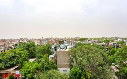 F9 Paschim Vihar by Fabhotel