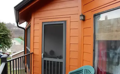 Spacious Downtown Condo Walking distance to Downtown Gatlinburg Sleeps 6 guests