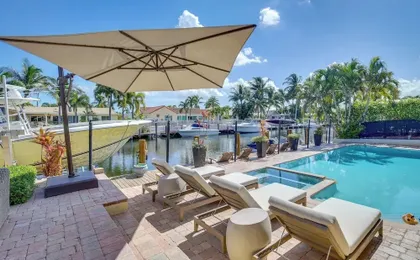Canal Access & Pool: Lighthouse Point Getaway!