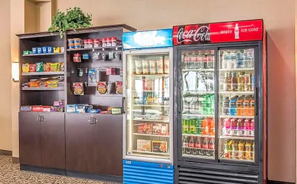 Comfort Inn & Suites Piqua-Near Troy-I75