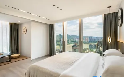 Pengyue Jiachen Homestay (Chaotianmen Square Hongyadong Branch)