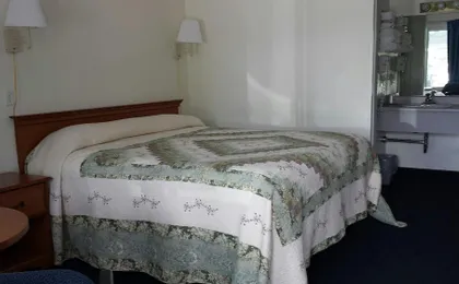 The Springs Motel