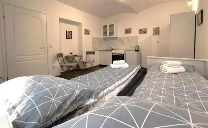 Good Vibrations Apartments