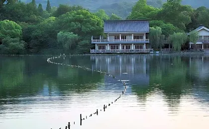 Nostalgia S Hotel (Hangzhou West Lake）