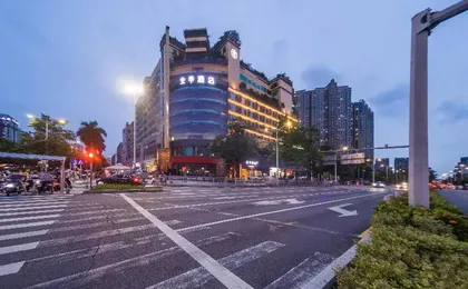 Ji Hotel Shenzhen Baoan Pingzhou Subway Station
