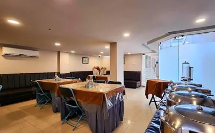 Hotel Lee International