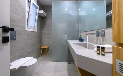Modern Two-Bedroom Apartment in Kolonaki, Peridot - Homes