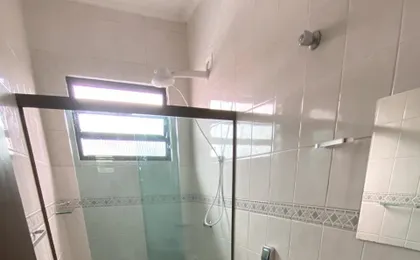 Apartamento No Guaruja, a Poucos Minutos Da Praia