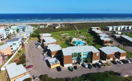 3 Condos In Beachfront Complex W Pool Sleeps 22 Island Retreat 3-Unit Buyout