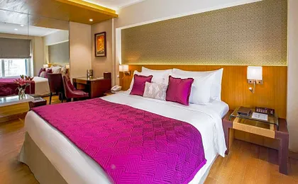 Hotel Bawa Continental Juhu Beach