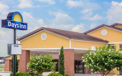 Days Inn By Wyndham Lake Village