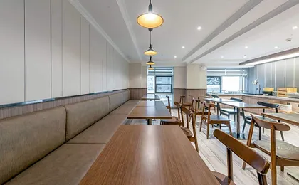 Hanting Hotel Chongqing North Railway Station Longtou Temple Park Metro Station