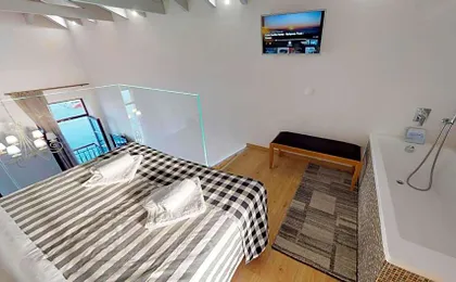 Porto Enetiko Suites