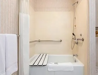 Travelodge Santa Clarita/Valencia