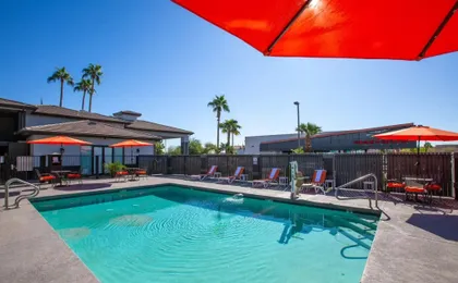 The Hotel Serene Glendale Peoria, Surestay Collection By Bw