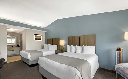 Best Western Inn At Face Rock