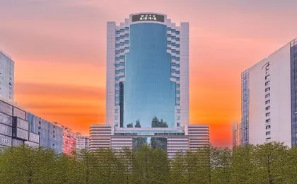 Net Entertainment Esports Hotel (Shenzhen Luohu Port East Gate Old Street Branch)