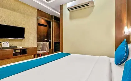 Hotel O Park Circus Near Birla Mandir