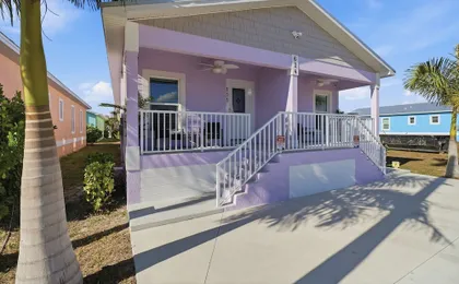 New! Charming Lilac Cottage 111