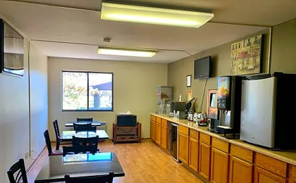 Econo Inn