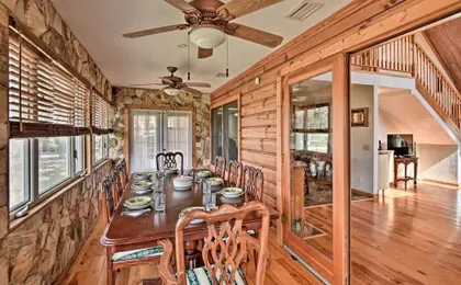 40-acre Farm w/ Animals & Fishing in Sebring!