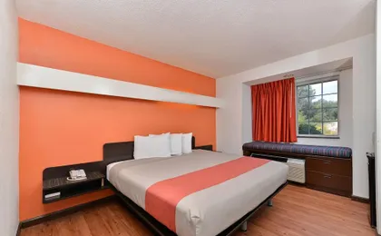 Motel 6 Richburg