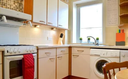 Crags View Apartment