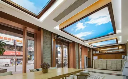 LiangYi Hotel（Shenzhen Buji east station）