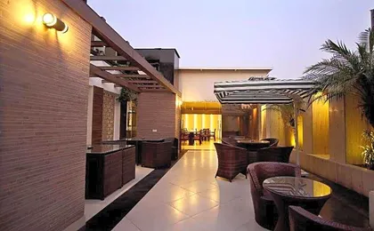 The Prime Balaji Deluxe @ New Delhi Railway Station Hotel