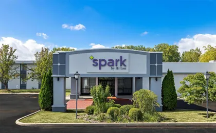 Spark by Hilton Lockport (H)