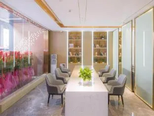 Lavande Hotel Guangzhou Huangshi Airport Road