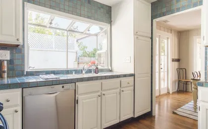 Topaz By Avantstay Adorable Cottage Walking Distance to Beach w/ Large Patio