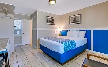 Dolphin Oceanfront Motel - Nags Head