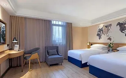 Kyriad Marvelous Hotel Shanghai Daning International Plaza