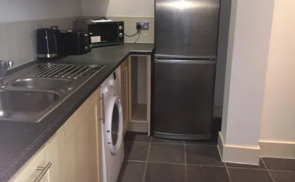 Spacious Bright Apartment W Parking