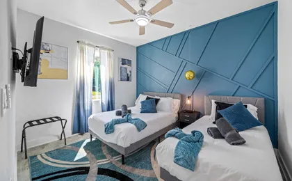 New-6br Discovilla- Sleeps16 Heated Pool & More