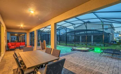 Disney Decorated Home 8min to Disneyworld Pool/spa Sleeps 22 104