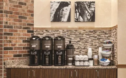 Country Inn & Suites by Radisson, Woodbury, Mn