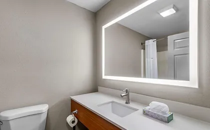 Days Inn & Suites by Wyndham Ridgeland