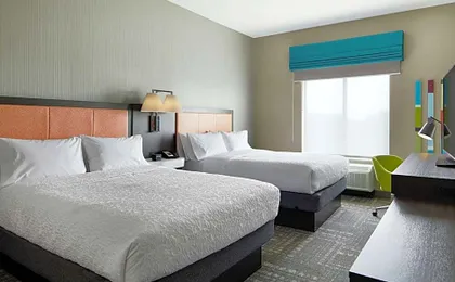 Hampton Inn & Suites Chicago Waukegan