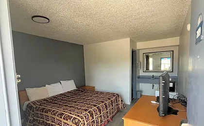 Executive Inn
