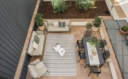 Edmond Vibes Plaza de España Suites