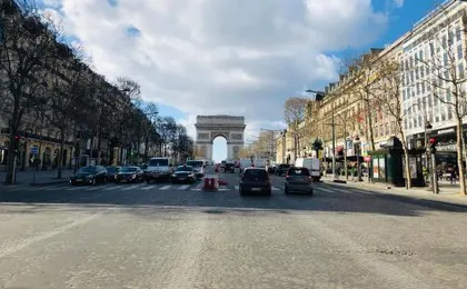 21a Maréchal FOCH Avenue Paris CHAMPS-ELYSÉES