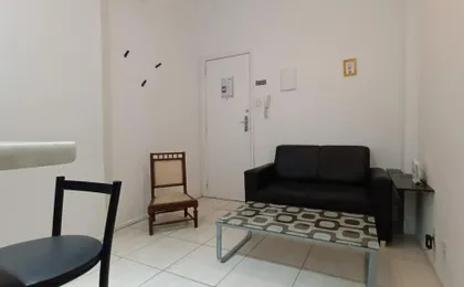 Apartamentos em Gomes Carneiro 84/Copanema