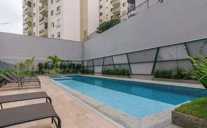 Apto com Garagem e Academia pr Ximo ao Villa-lobos