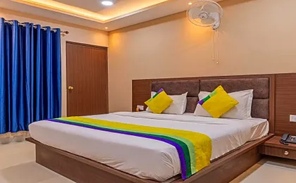 Itsy Hotels Kashi Grand, BHU