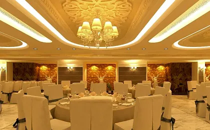Hotel Grand Safari