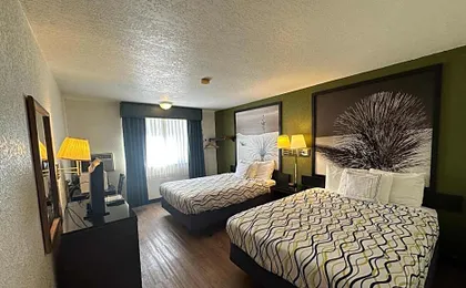 Simple Rewards Inn